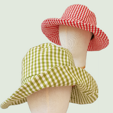 Carica l'immagine nel visualizzatore di Gallery, Cappello in tessuto a quadretti, modello a falda larga - Pezzo unico