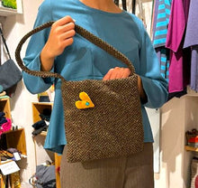 Carica l'immagine nel visualizzatore di Gallery, Borsa quadrata - Pezzo unico