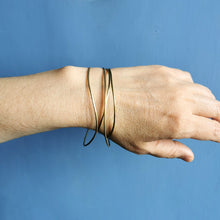 Carica l'immagine nel visualizzatore di Gallery, Bracciale cerchio in ottone - Pezzo unico