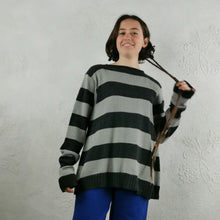 Carica l'immagine nel visualizzatore di Gallery, Maglia a righe in pura lana - Pezzo Unico