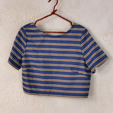 Carica l'immagine nel visualizzatore di Gallery, Camicia scollata sulla schiena a righe - Pezzo Unico