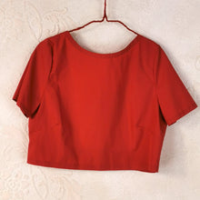 Carica l'immagine nel visualizzatore di Gallery, Camicia scollata sulla schiena color geranio - Pezzo Unico