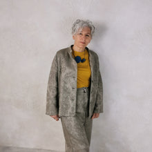 Carica l'immagine nel visualizzatore di Gallery, Pantalone con bottoni in cotone damascato- Pezzo Unico