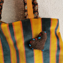 Carica l'immagine nel visualizzatore di Gallery, Borsa media righe e fiori- Pezzo unico