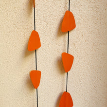 Carica l'immagine nel visualizzatore di Gallery, Collana in pelle con forme a trapezio