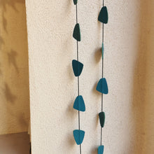 Carica l'immagine nel visualizzatore di Gallery, Collana in pelle con forme a trapezio