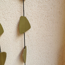 Carica l'immagine nel visualizzatore di Gallery, Collana in pelle con forme a trapezio