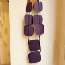Carica l'immagine nel visualizzatore di Gallery, Collana in pelle con forme quadrate