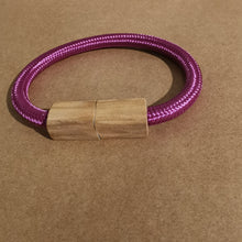 Carica l'immagine nel visualizzatore di Gallery, Bracciale Ecofriendly (1 cavo) in cavo elettrico rivestito e legno