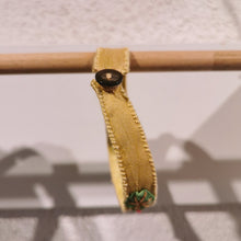Carica l'immagine nel visualizzatore di Gallery, Bracciale di seta ricamati - pezzo unico