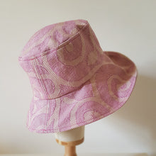 Carica l'immagine nel visualizzatore di Gallery, Cappello in tessuto modello a falda larga, più varianti - Pezzo unico