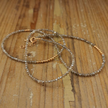 Carica l'immagine nel visualizzatore di Gallery, Bracciale in labradorite e argento rosato - Pezzo unico