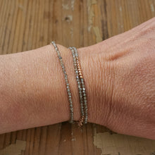 Carica l'immagine nel visualizzatore di Gallery, Bracciale in labradorite e argento rosato - Pezzo unico
