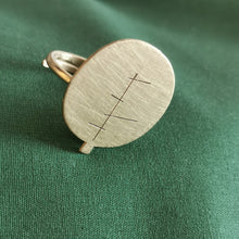 Carica l'immagine nel visualizzatore di Gallery, Anello albero grande, in ottone