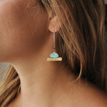 Carica l'immagine nel visualizzatore di Gallery, Orecchino minimal in argento, rame e ottone, varie forme - Pezzo unico