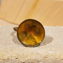 Carica l'immagine nel visualizzatore di Gallery, Anello in ottone smaltato conico, piccolo