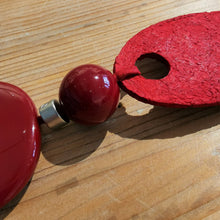 Carica l'immagine nel visualizzatore di Gallery, Collana lunga Ecofriendly in carta e resina