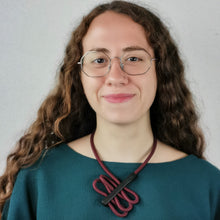 Carica l'immagine nel visualizzatore di Gallery, Collana girocollo Onde in cavi elettrici rivestiti e legno