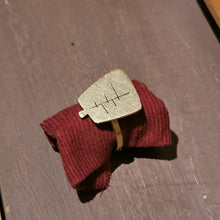 Carica l'immagine nel visualizzatore di Gallery, Anello albero piccolo in ottone