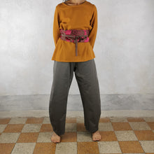 Carica l&#39;immagine nel visualizzatore di Gallery, Pantalone con bottoni in cotone  - Pezzo Unico
