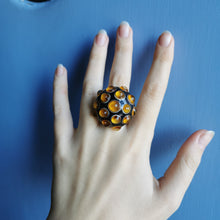 Carica l'immagine nel visualizzatore di Gallery, Anello in vetro con bollicine colorate