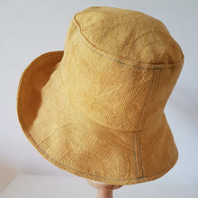 Carica l'immagine nel visualizzatore di Gallery, Cappello in tessuto modello a falda larga, più varianti - Pezzo unico