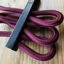 Carica l'immagine nel visualizzatore di Gallery, Collana girocollo Onde in cavi elettrici rivestiti e legno