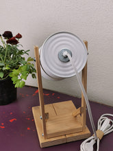 Carica l'immagine nel visualizzatore di Gallery, Lampada Ecofriendly da barattolo di latta di pelati