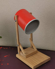 Carica l'immagine nel visualizzatore di Gallery, Lampada Ecofriendly da barattolo di latta di pelati