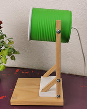 Carica l'immagine nel visualizzatore di Gallery, Lampada Ecofriendly da barattolo di latta di pelati