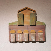 Carica l'immagine nel visualizzatore di Gallery, facciate di chiese di Firenze  in legno di riciclo - pezzo unico

