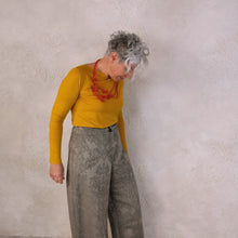 Carica l&#39;immagine nel visualizzatore di Gallery, Pantalone con bottoni in cotone damascato- Pezzo Unico
