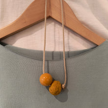 Carica l'immagine nel visualizzatore di Gallery, Collana Ecofriendly con due sfere
