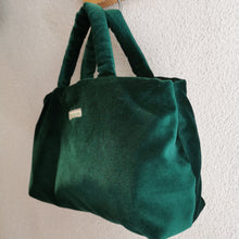 Carica l&#39;immagine nel visualizzatore di Gallery, Borsa piccola in velluto verde - Pezzo unico
