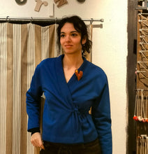 Carica l'immagine nel visualizzatore di Gallery, cardigan incrociato di felpa - Pezzo Unico
