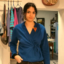 Carica l'immagine nel visualizzatore di Gallery, cardigan incrociato di felpa - Pezzo Unico
