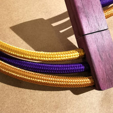 Carica l'immagine nel visualizzatore di Gallery, Collana girocollo (3 cavi) in cavo elettrico rivestito e legno

