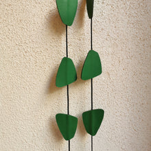 Carica l'immagine nel visualizzatore di Gallery, Collana in pelle con forme a trapezio
