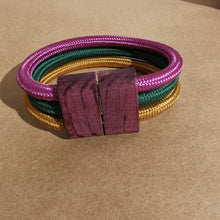 Carica l'immagine nel visualizzatore di Gallery, Bracciale Ecofriendly  (3 cavi) in cavo elettrico rivestito e legno
