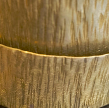Carica l'immagine nel visualizzatore di Gallery, Bracciale di ottone serie texture a spirale - Pezzo unico
