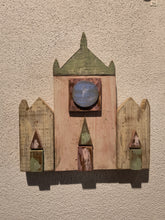 Carica l'immagine nel visualizzatore di Gallery, facciate di chiese di Firenze  in legno di riciclo - pezzo unico
