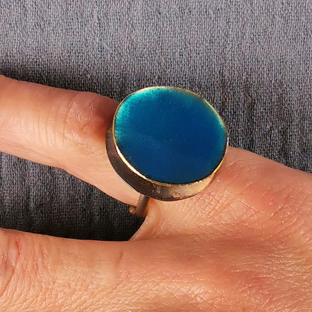 Anello in ottone smaltato a scodellina