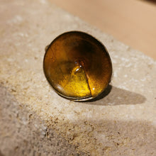 Carica l&#39;immagine nel visualizzatore di Gallery, Anello in ottone smaltato conico, piccolo
