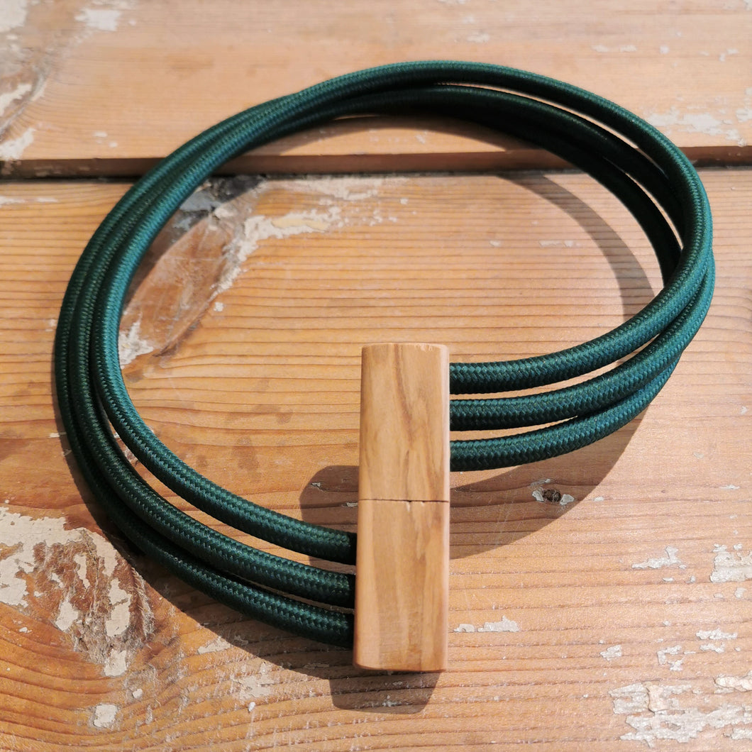 Collana girocollo (3 cavi) in cavo elettrico rivestito e legno